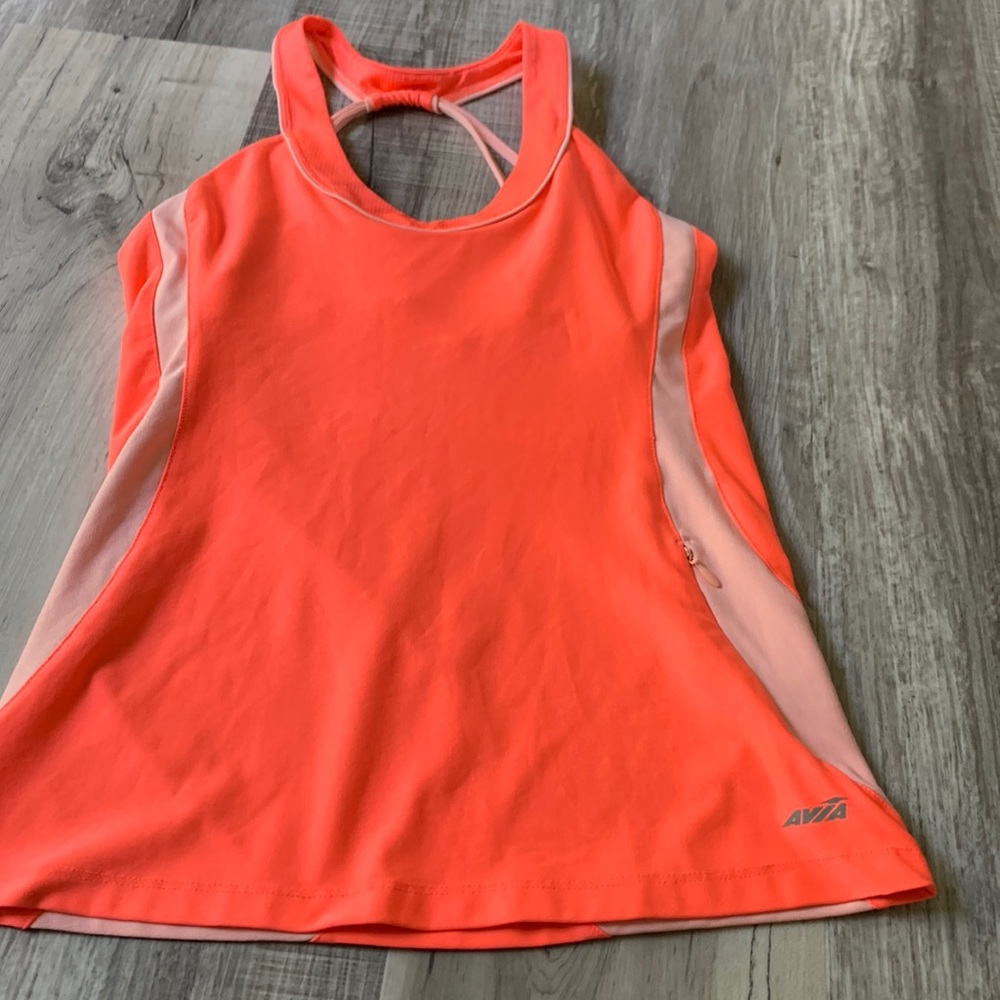 Avia tank top